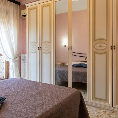 Bed and Breakfast La Stazione Del Vaticano